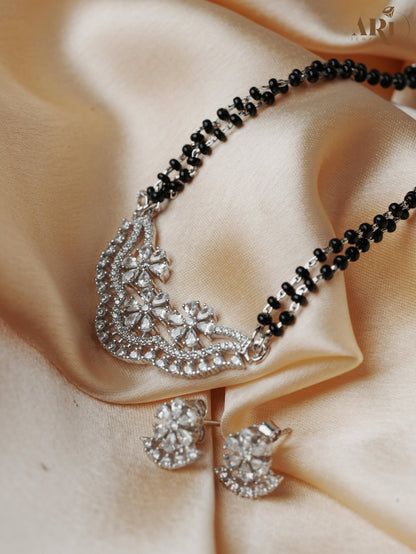 Trio Flower Mangalsutra