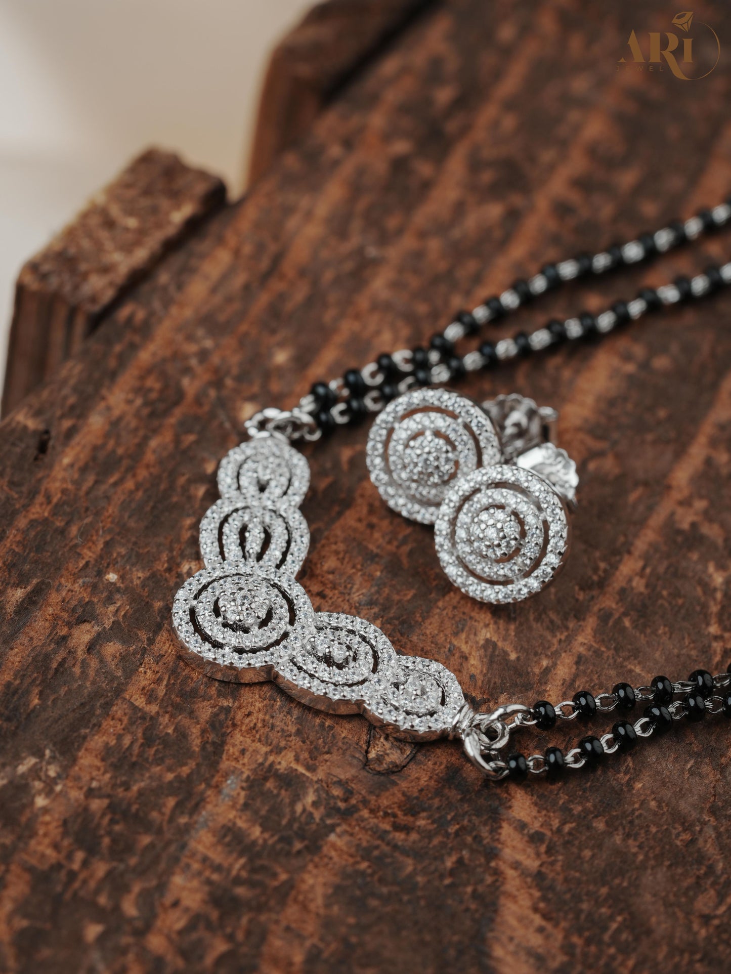 Round Diamond Mangalsutra