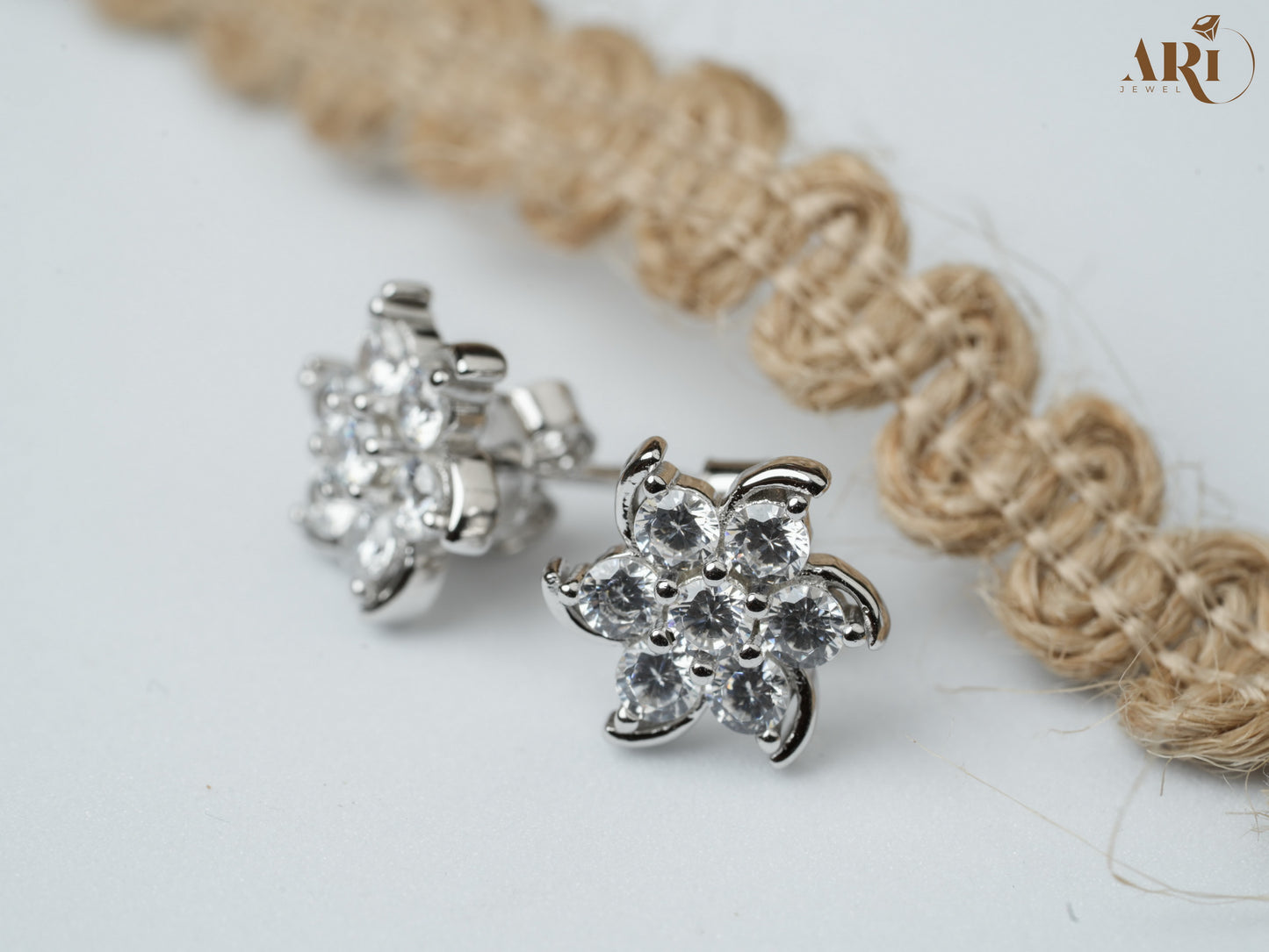 Seven Stone Flower Tops (Di21.6)