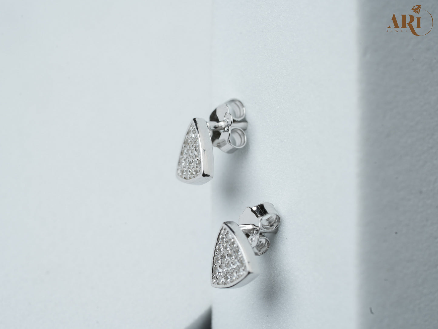 Triangle Diamond Tops (DI6.8)
