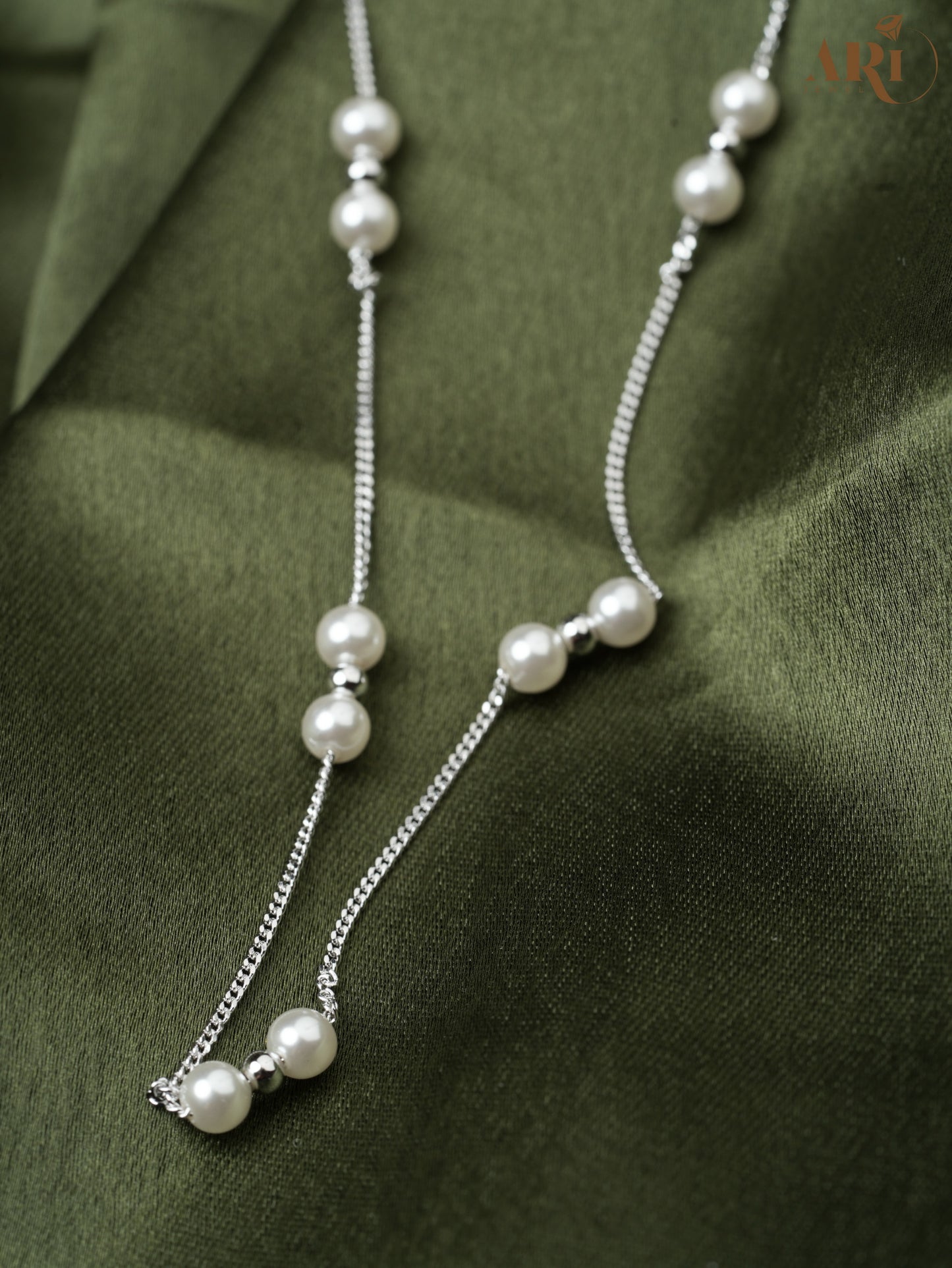 Moti Chain Pendant (DI28)