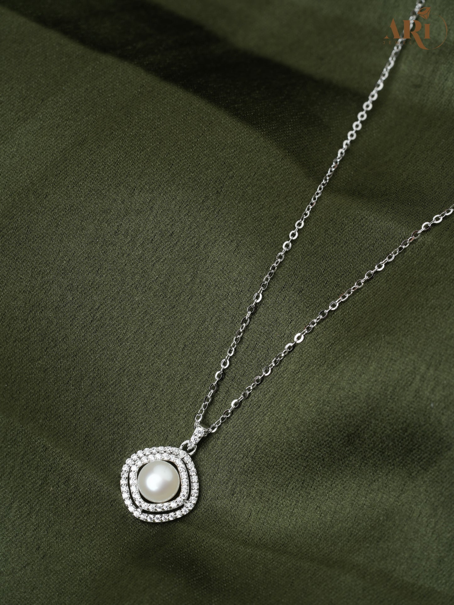 Hanging Moti Chain Pendant (DI26.4)