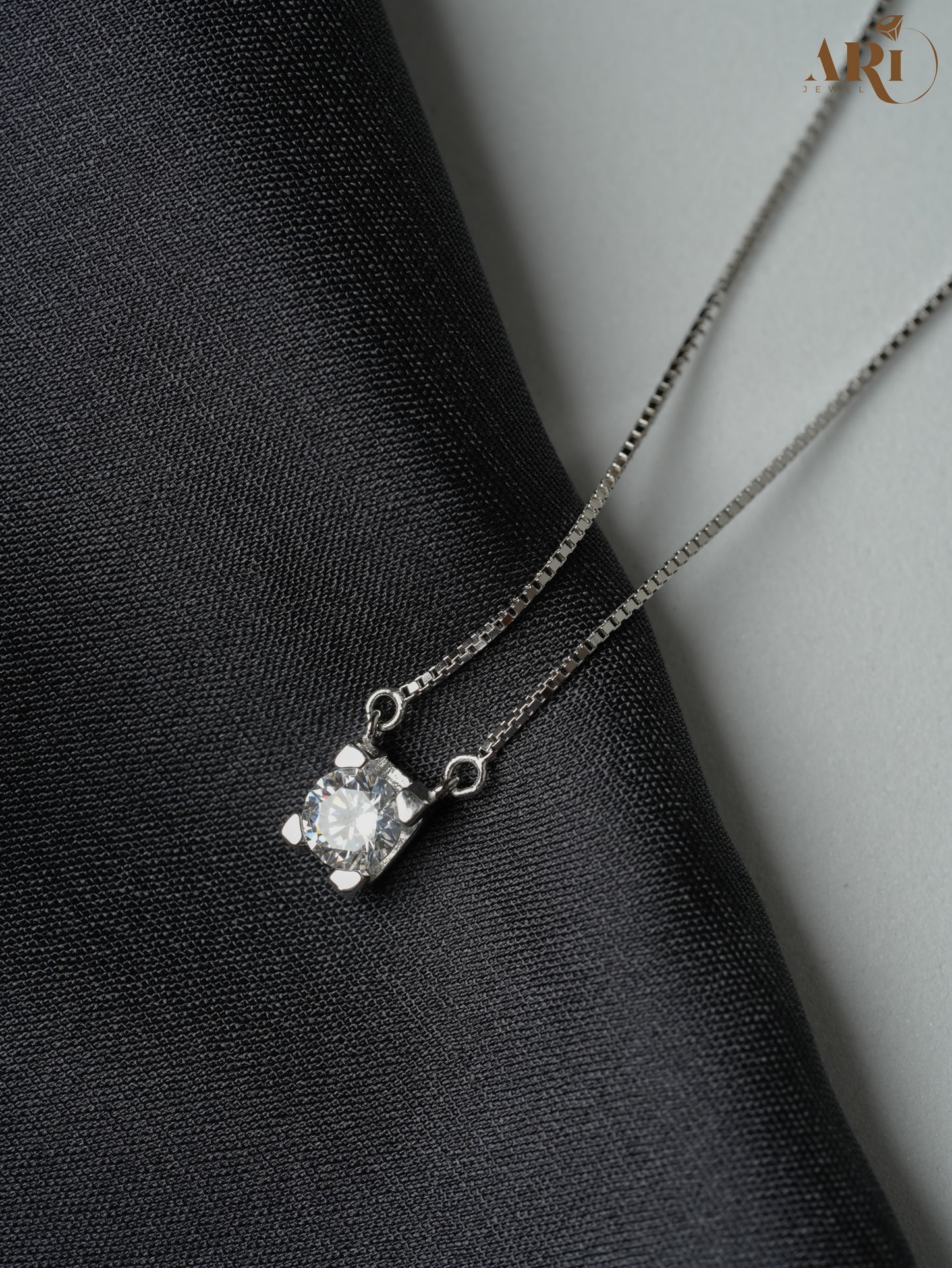 Single Diamond Chain Pendant (DI19.2)
