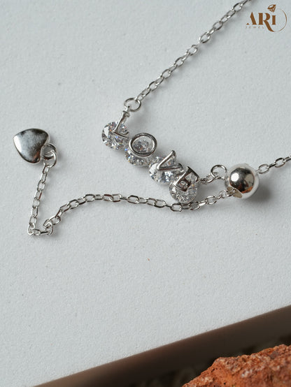 Love Daimond Chain Pendant (DI26)